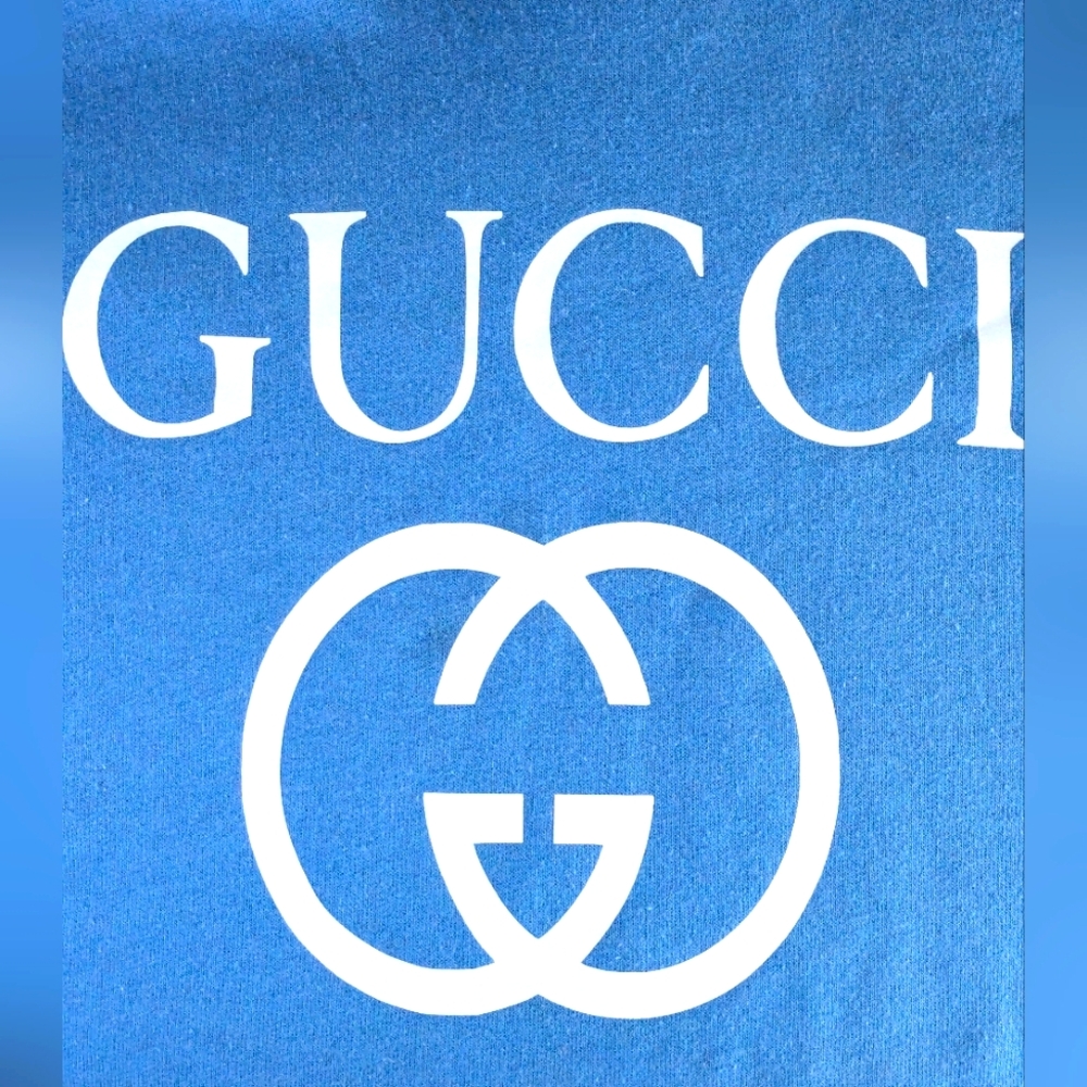 Meet your Posher, Gucci